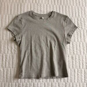 Uniqlo Heather Gray Crew Neck Short Sleeve Tee Baby Tee Mini T-shirt Size M